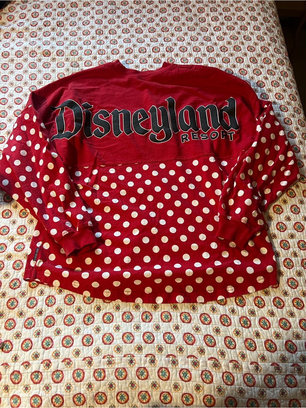 Disneyland Polka Dot Minnie Mouse Spirit Jersey size large